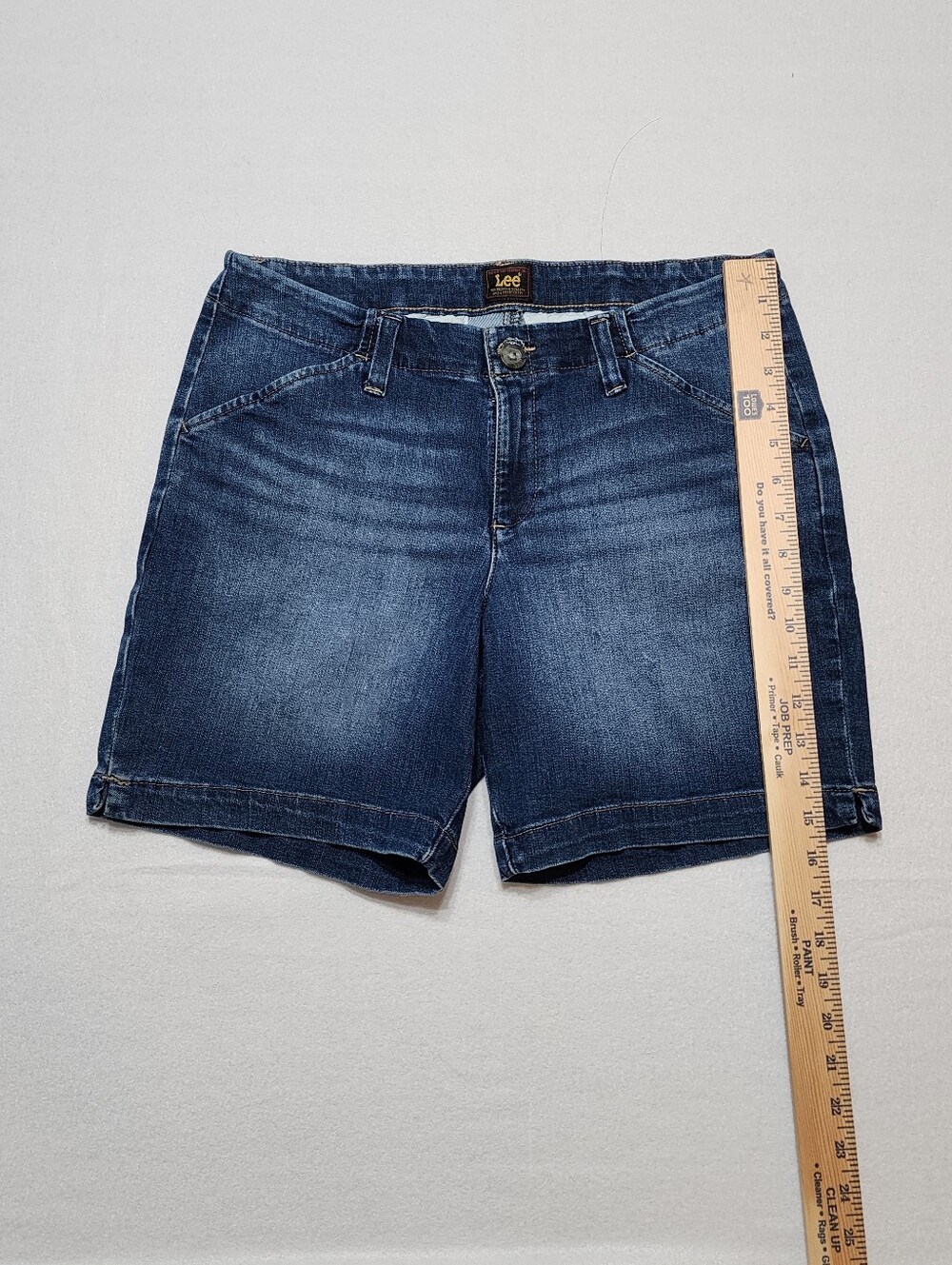 Lee Mid Rise Chino Shorts Womens Size 6 Denim Blue Stretch Casual - Picture 3 of 11